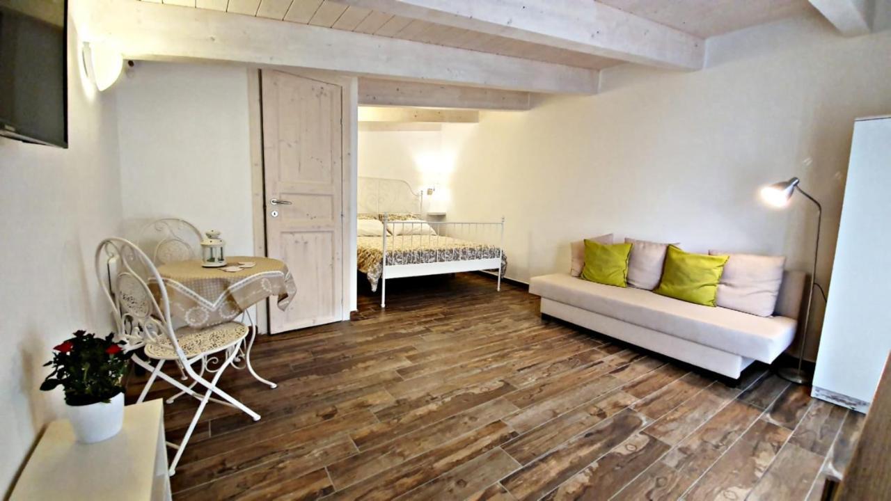 B&B A Casa Di Antonella Scauri  Exterior foto