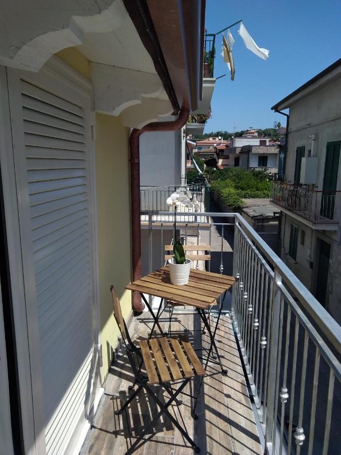B&B A Casa Di Antonella Scauri  Exterior foto