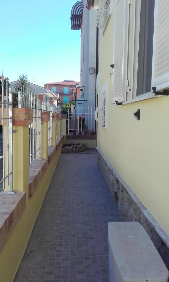 B&B A Casa Di Antonella Scauri  Exterior foto